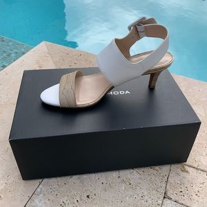 Pelle Moda bixby white sand ankle strap sandal new in box 7.5